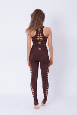 YOGA TANK TOP IN SHABBY DARK BROWN